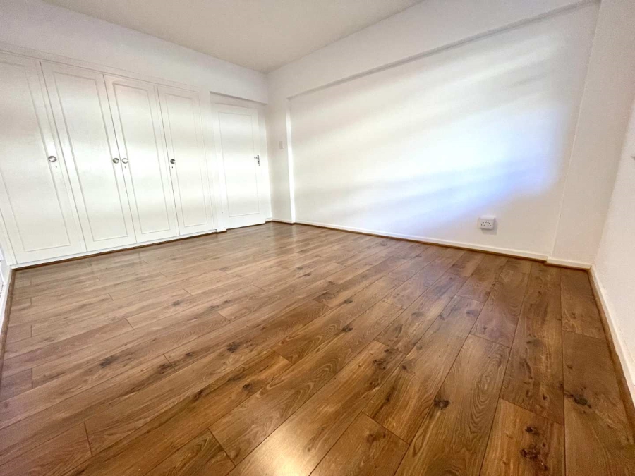 To Let 2 Bedroom Property for Rent in Sea Point Western Cape